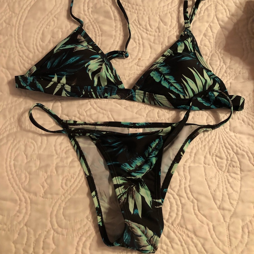 NEVER WORN tropical print bathing suit